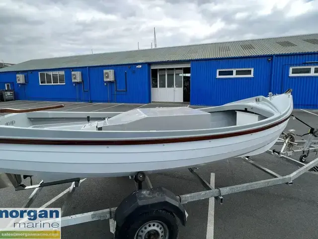 Custom Boats Harbour