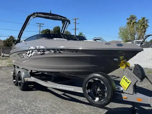 Crownline 240 SS LPX