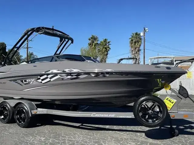 Crownline 240 SS LPX