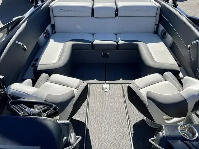 Crownline 240 SS LPX