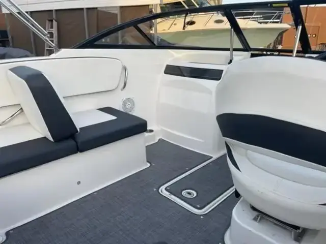 Bayliner Vr4