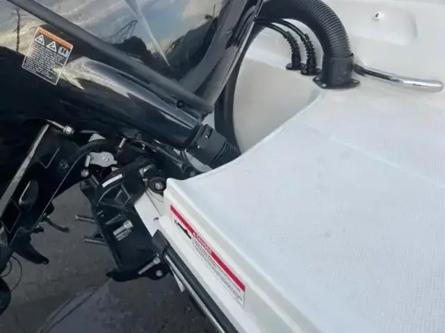 Bayliner Vr4