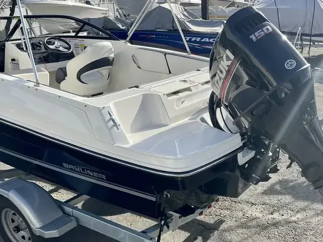 Bayliner Vr4