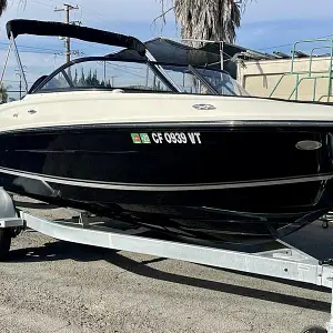 2020 Bayliner VR4 Bowrider