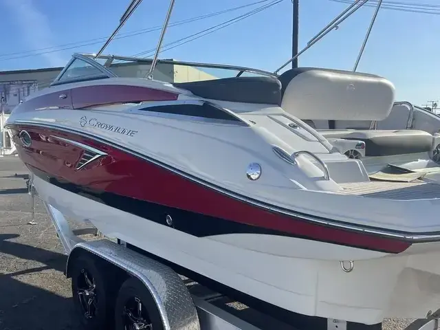 Crownline E240 XS