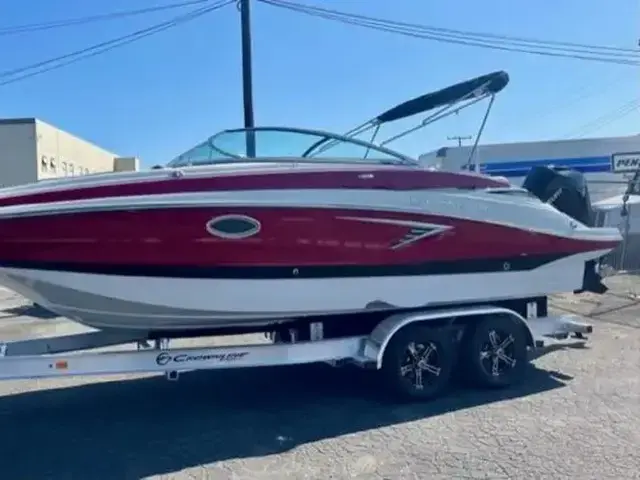 Crownline E240 XS