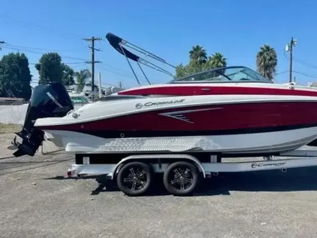 Crownline E240 XS