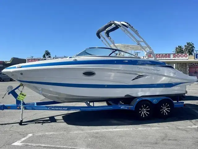 Crownline E235