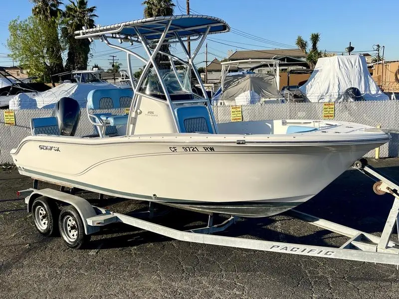 2017 Sea Fox 206 commander