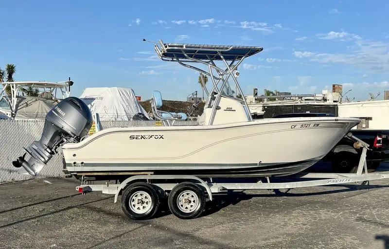 2017 Sea Fox 206 commander