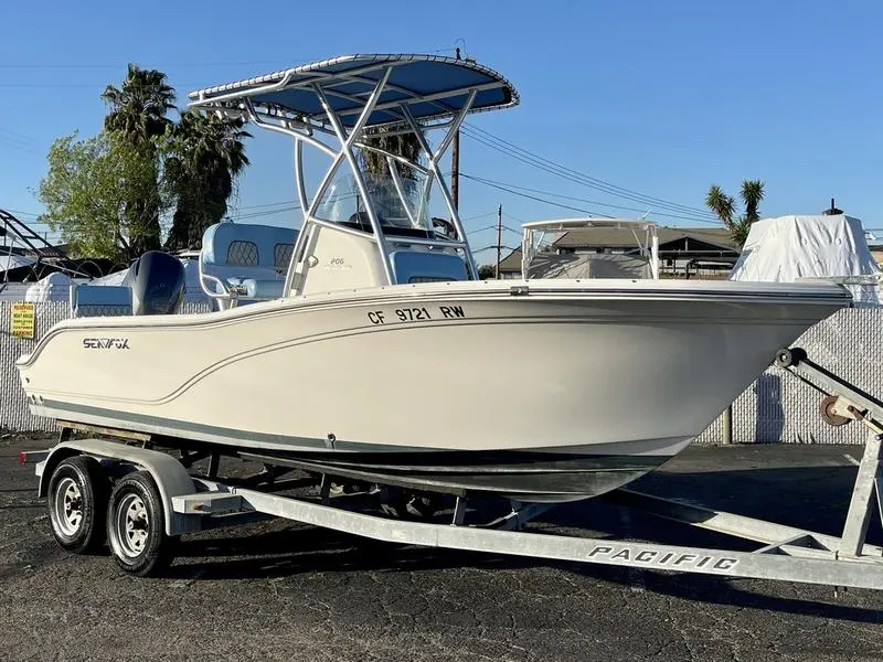 2017 Sea Fox 206 commander