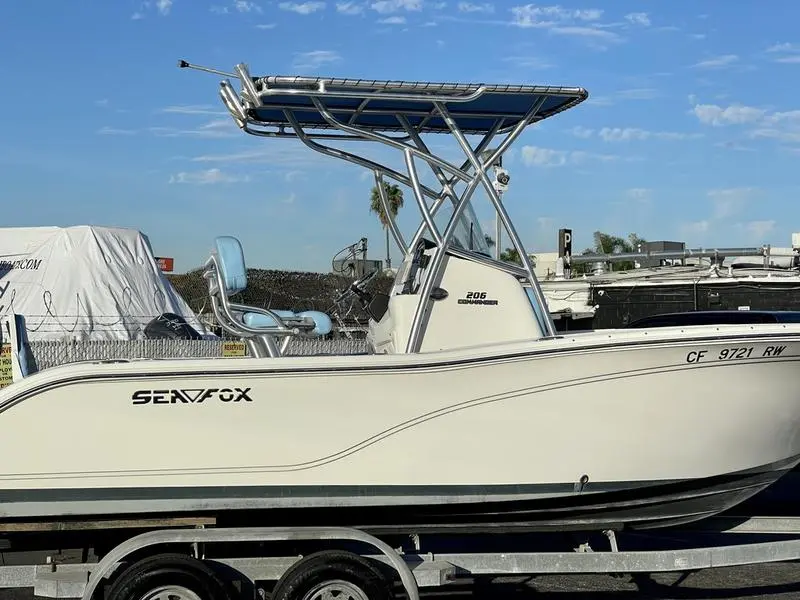 2017 Sea Fox 206 commander