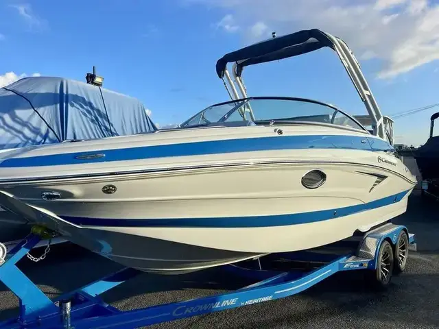 Crownline E235