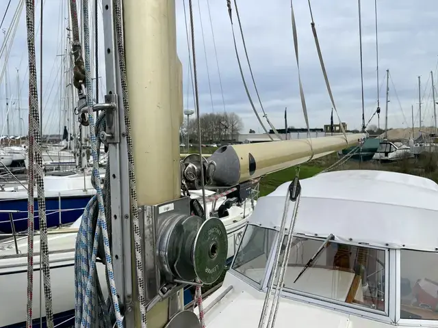 Hallberg-Rassy Rasmus 35