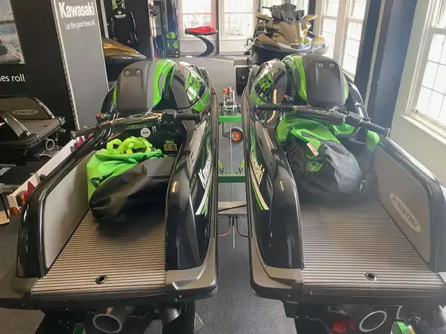 Kawasaki SX-R jetski