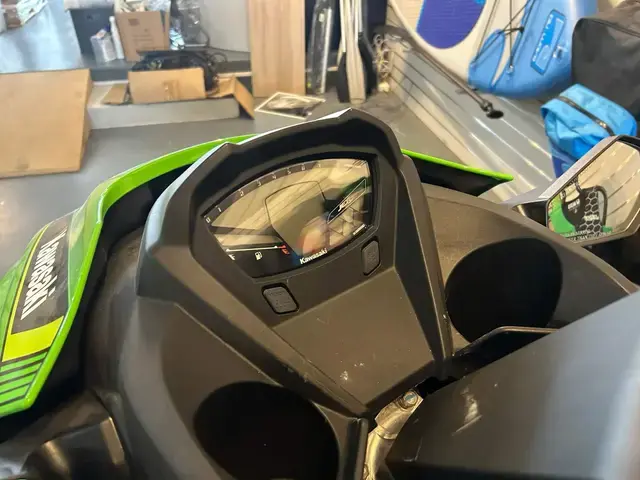 Kawasaki Stx 160x