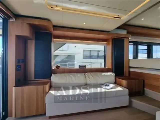 Absolute Navetta 58