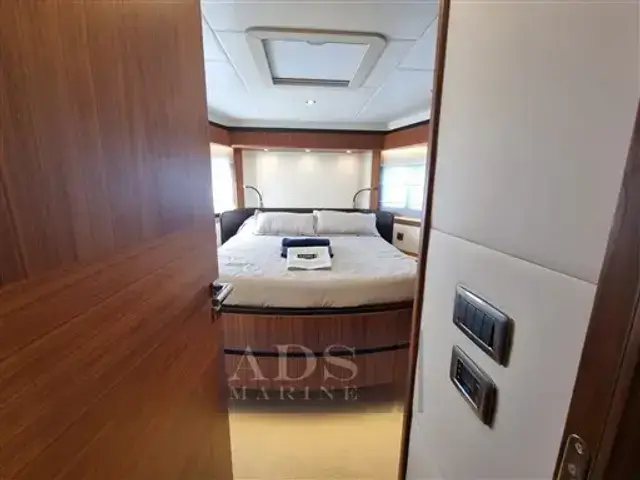 Absolute Navetta 58