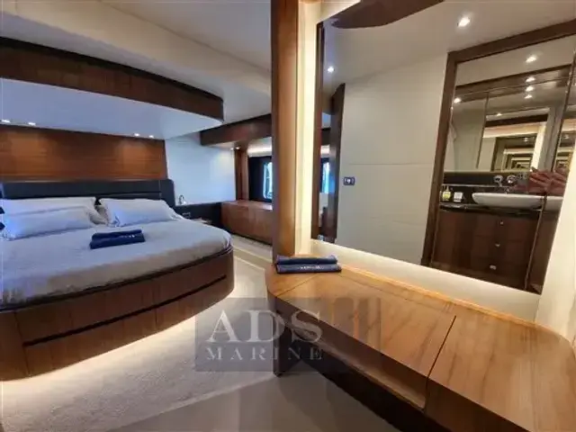 Absolute Navetta 58