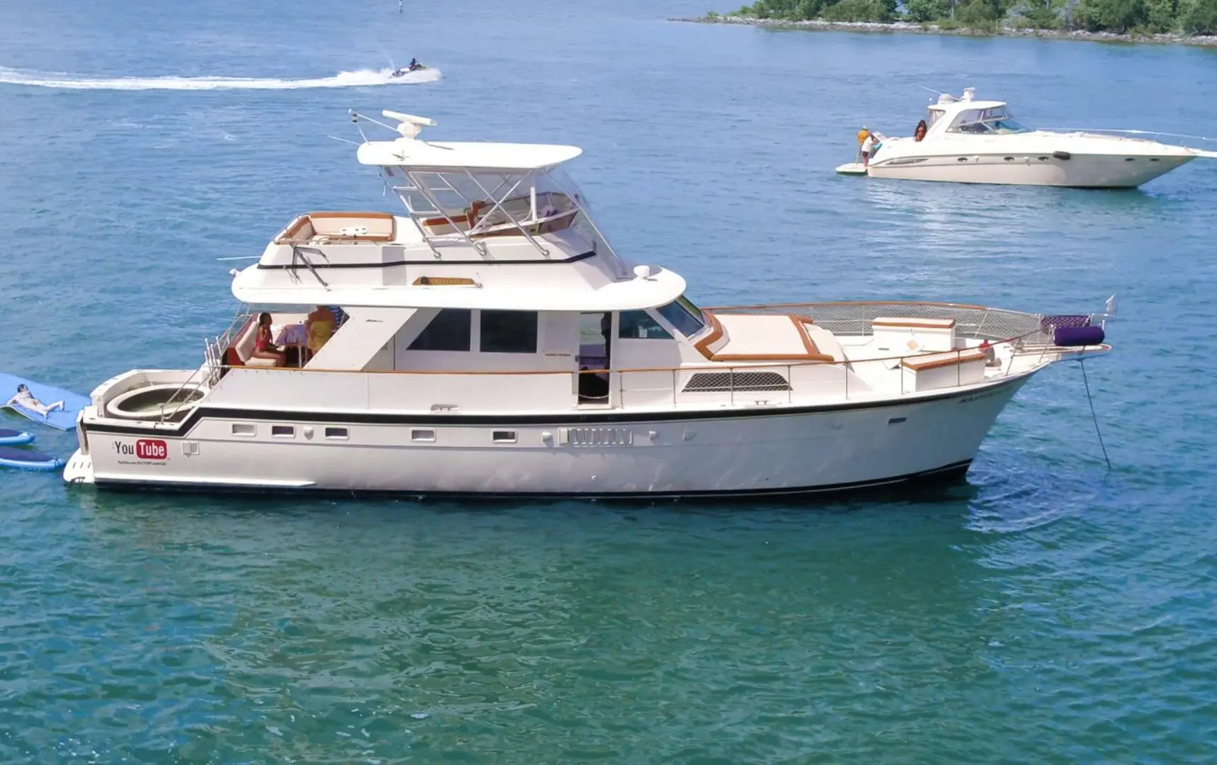 1975 Hatteras 58 yacht fisherman