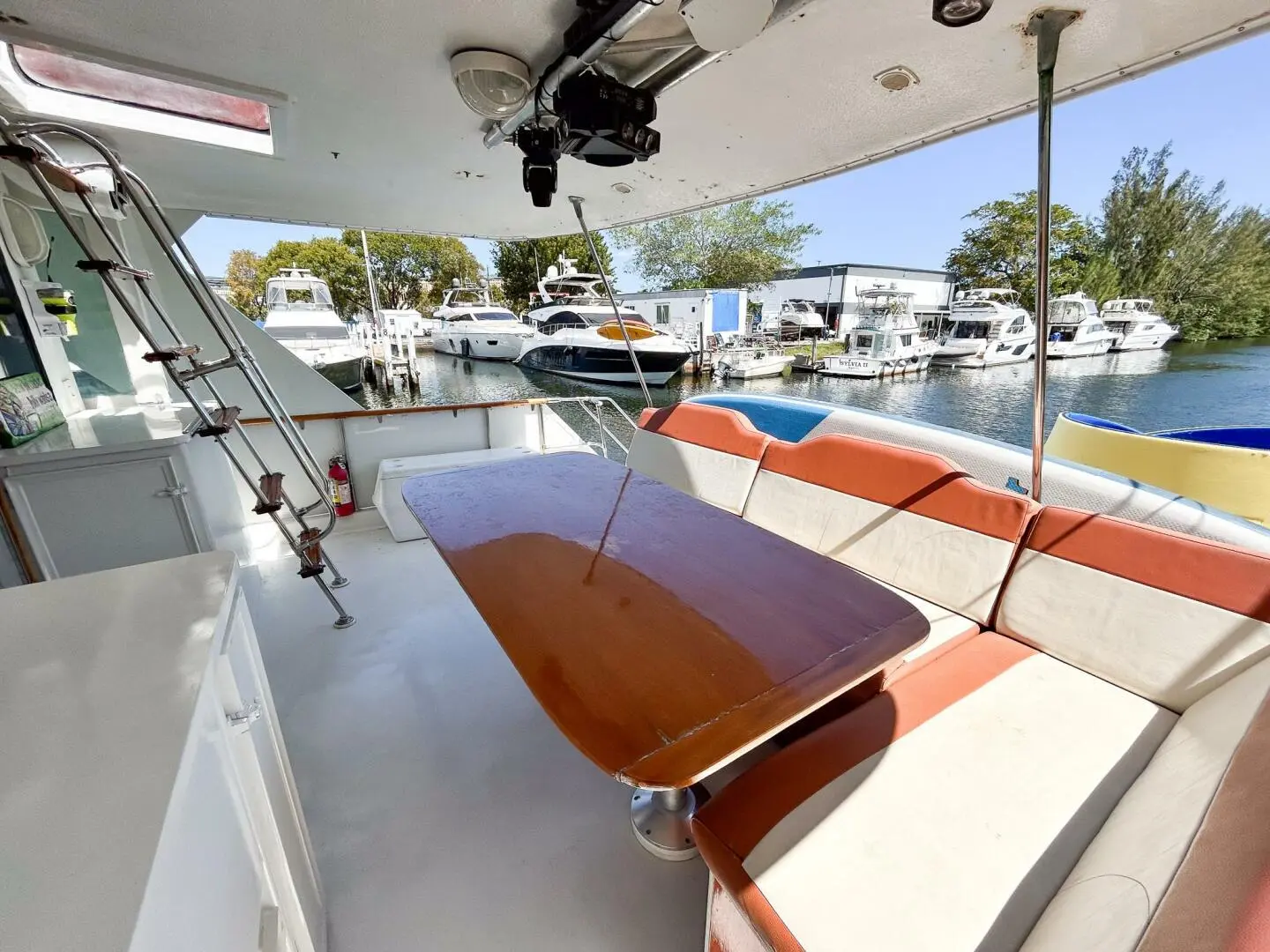 1975 Hatteras 58 yacht fisherman