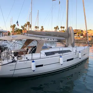 2019 Dufour 412