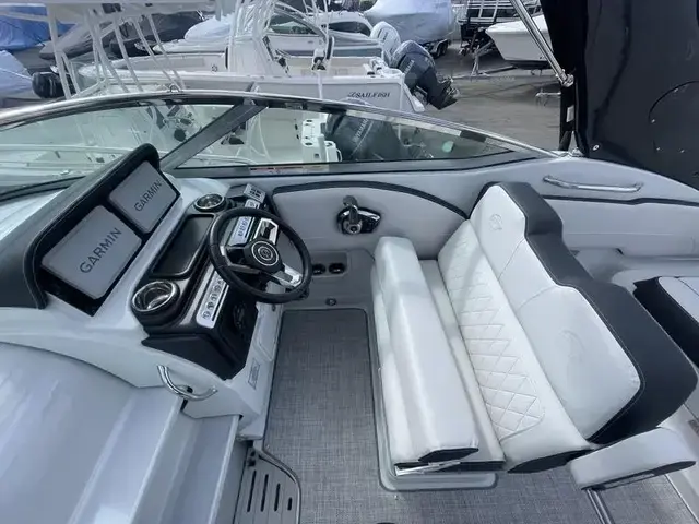 Crownline 270 Cr