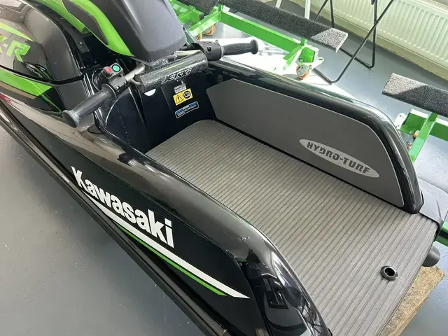 Kawasaki SX-R jetski