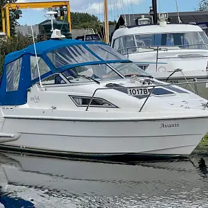 1996 Sealine 210 Senator