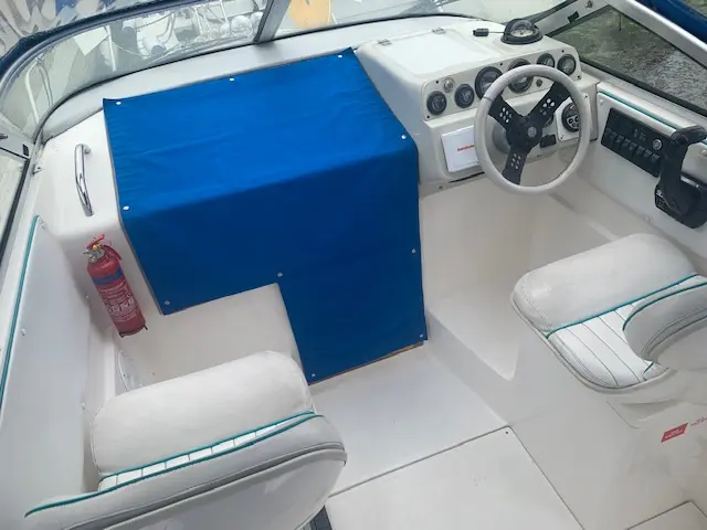 1996 Sealine 210 senator