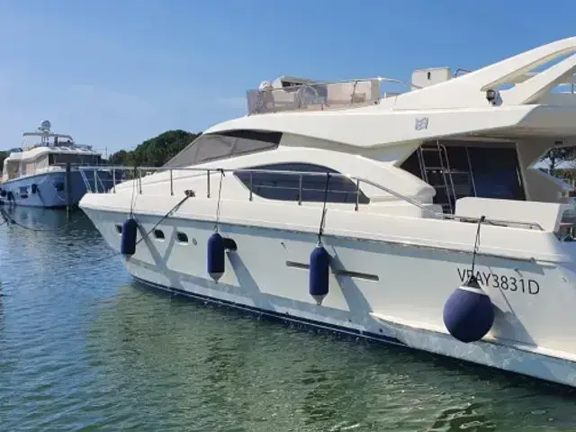 Ferretti Yachts 530 Fly