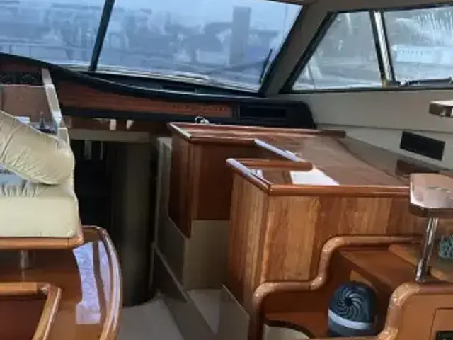 Ferretti Yachts 530 Fly