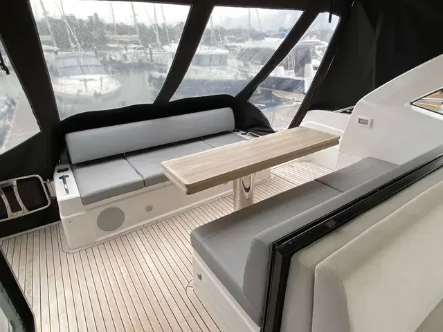 Sunseeker Predator 50