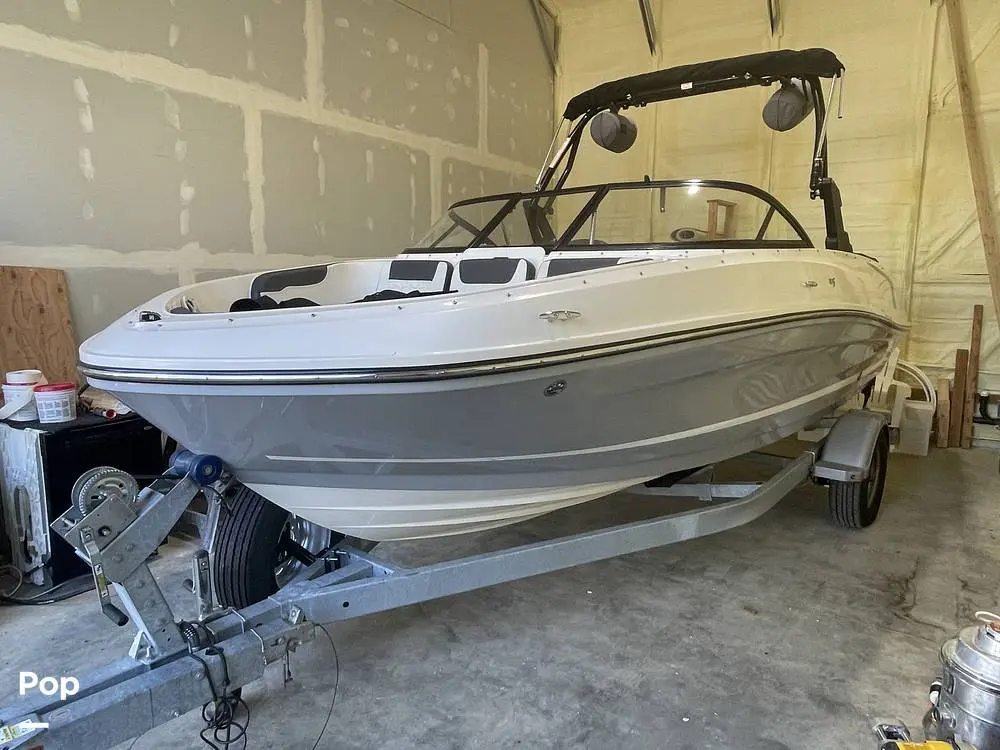 2020 Bayliner vr5