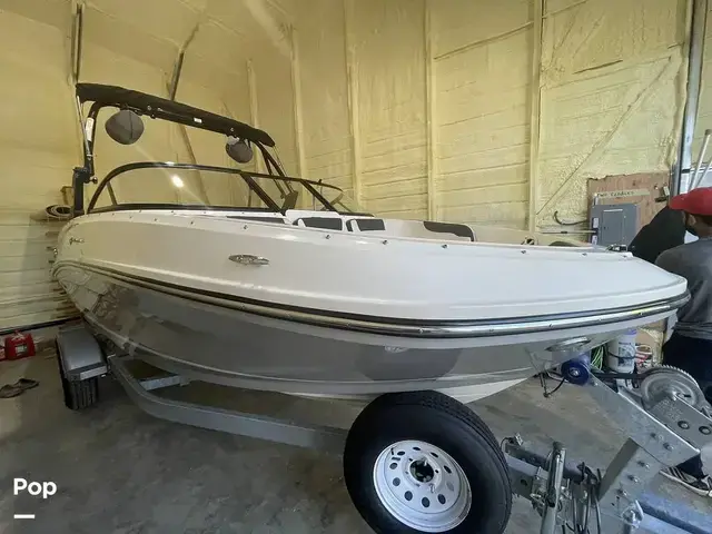 Bayliner Vr5