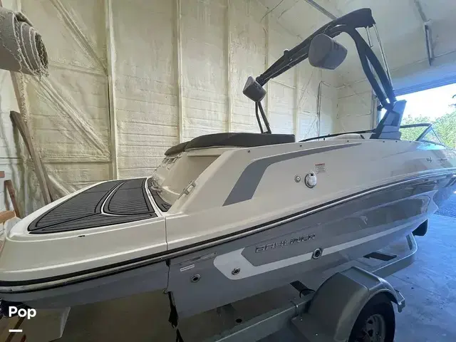 Bayliner Vr5