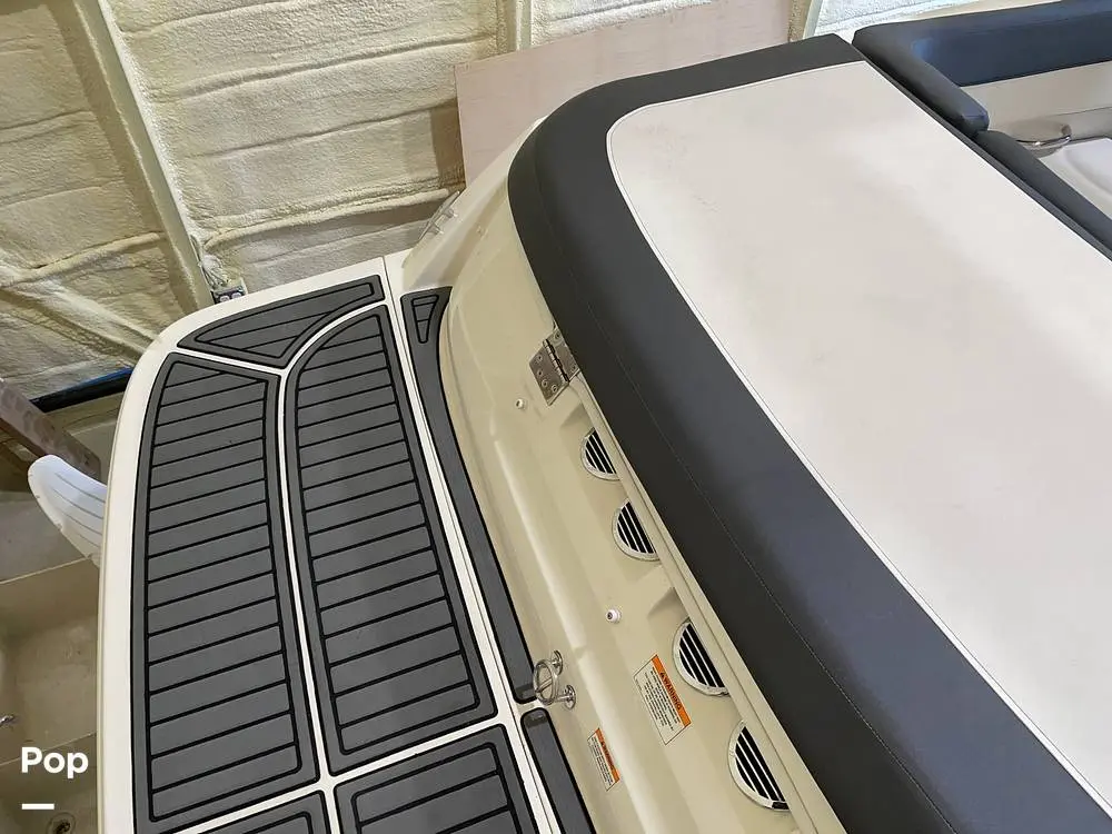 2020 Bayliner vr5