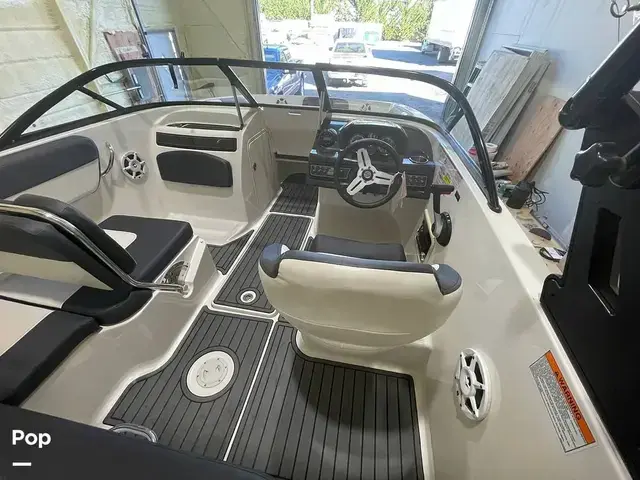 Bayliner Vr5