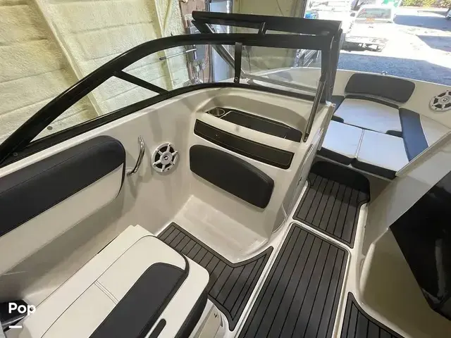 Bayliner Vr5