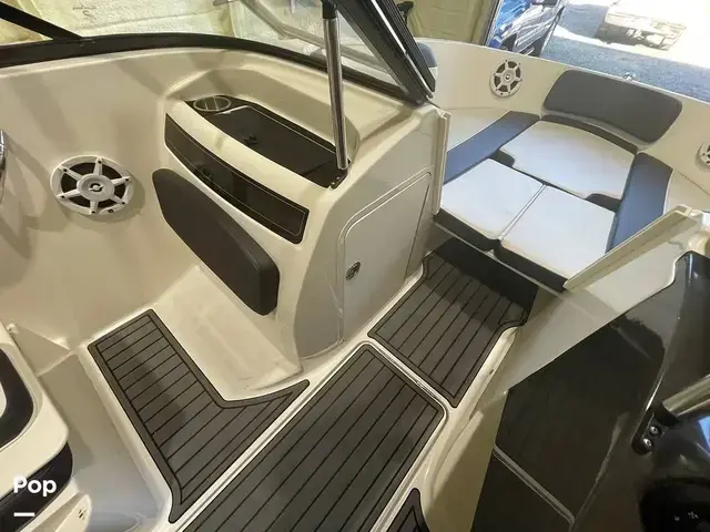 Bayliner Vr5