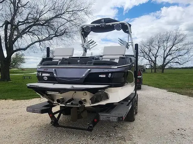 Mastercraft X 24