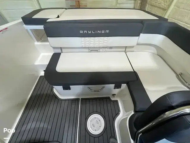 Bayliner Vr5