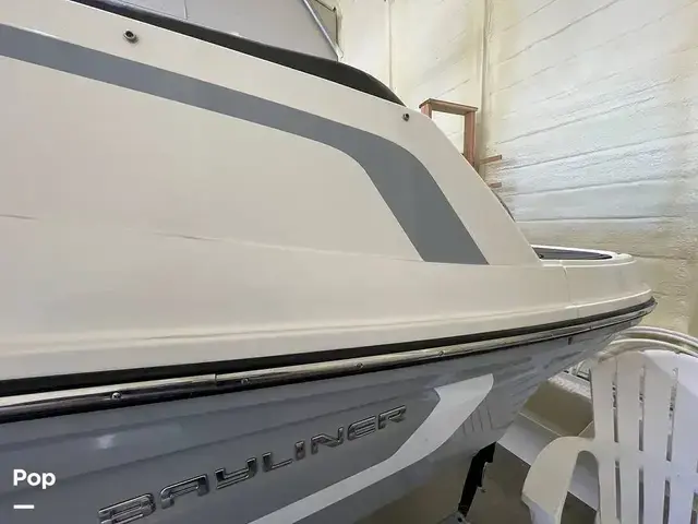 Bayliner Vr5