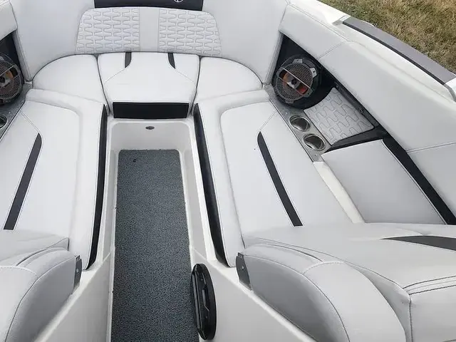 Mastercraft X 24