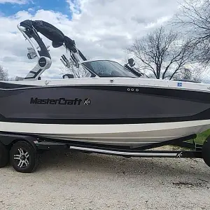 2020 Mastercraft X24