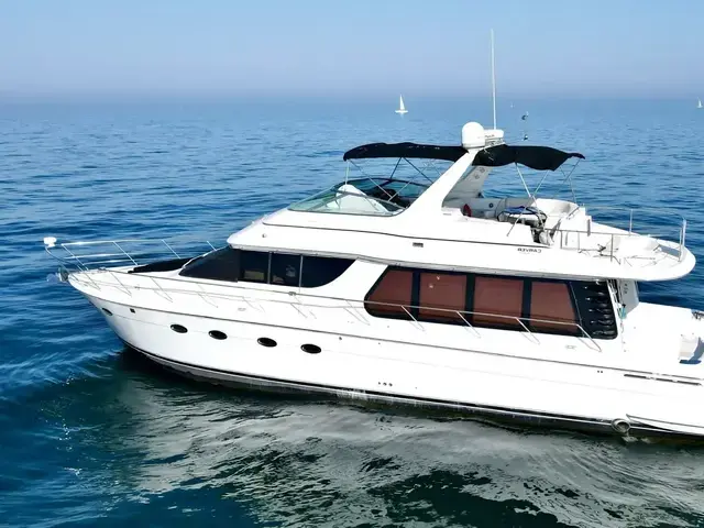 Carver 570 Voyager Pilot House