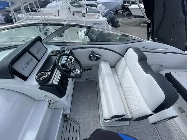 Crownline 270 Cr