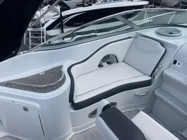 Crownline 270 Cr