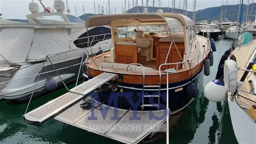 2005 Apreamare 45 cabin