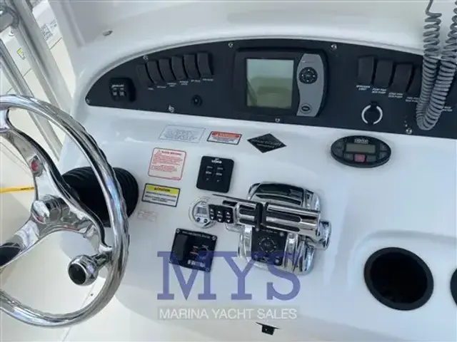 Boston Whaler 320 Outrage